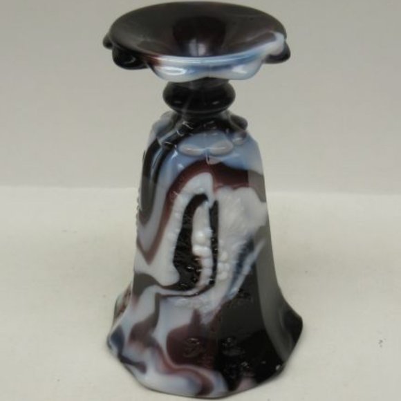 Westmoreland Purple Slag Glass PANELED GRAPE 6 Inch High Flower Vase, OL - Picture 4 of 4